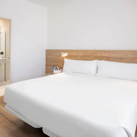Hotel B&B Hotel Ecija 3*